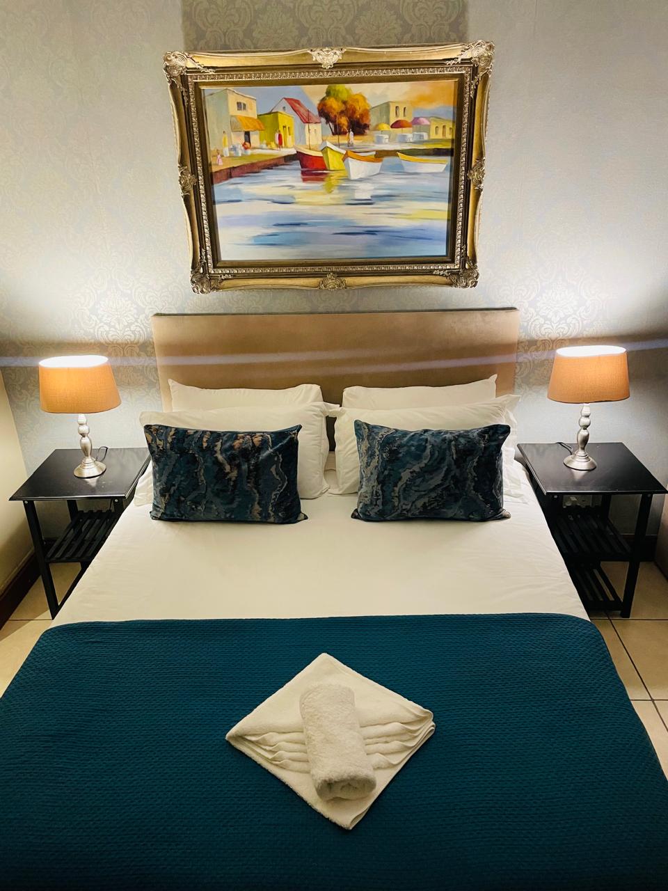 Standard Room 4 with en-suite Casa Flora Guesthouse