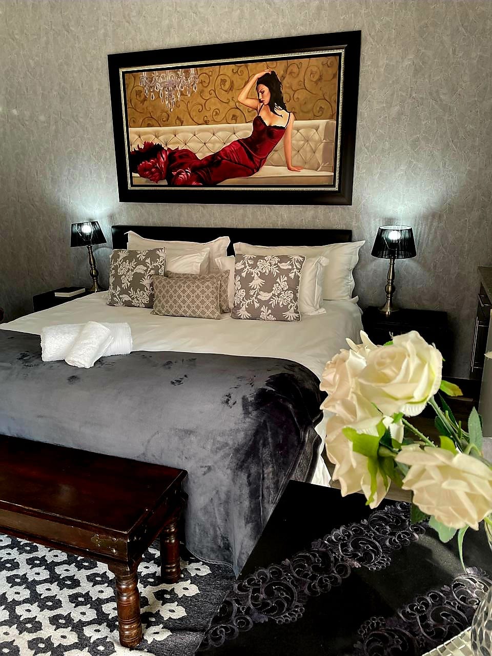 Luxury Room 6 At Casa Flora Guesthouse